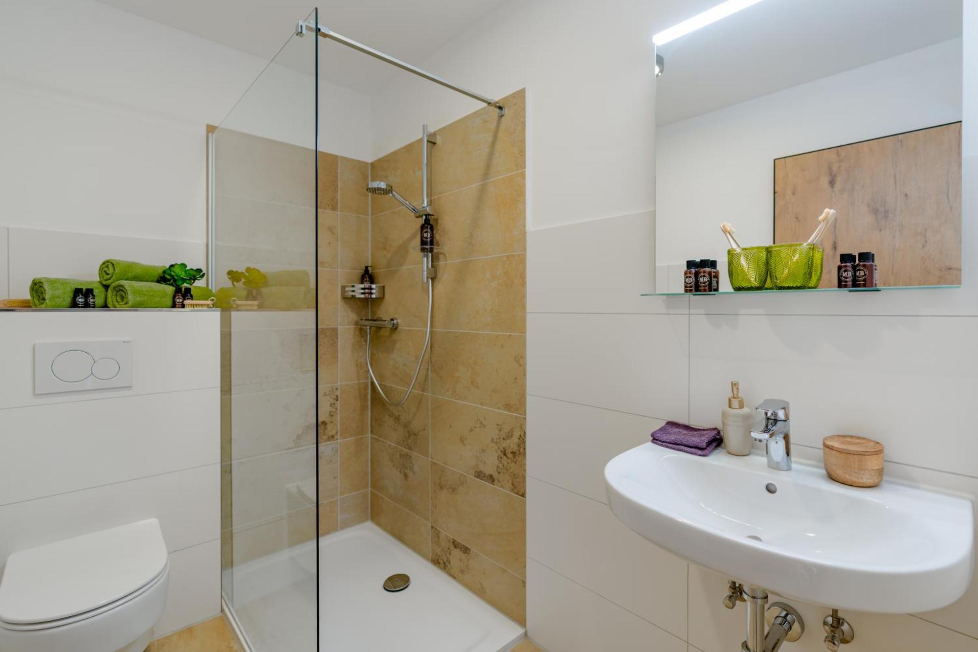 Hotel An Der Brunnader - Ihr Perfekter Rueckzugsort In Der Bayerischen Toskana